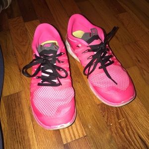 Hot Pink Womens Nike Free Running Shoe